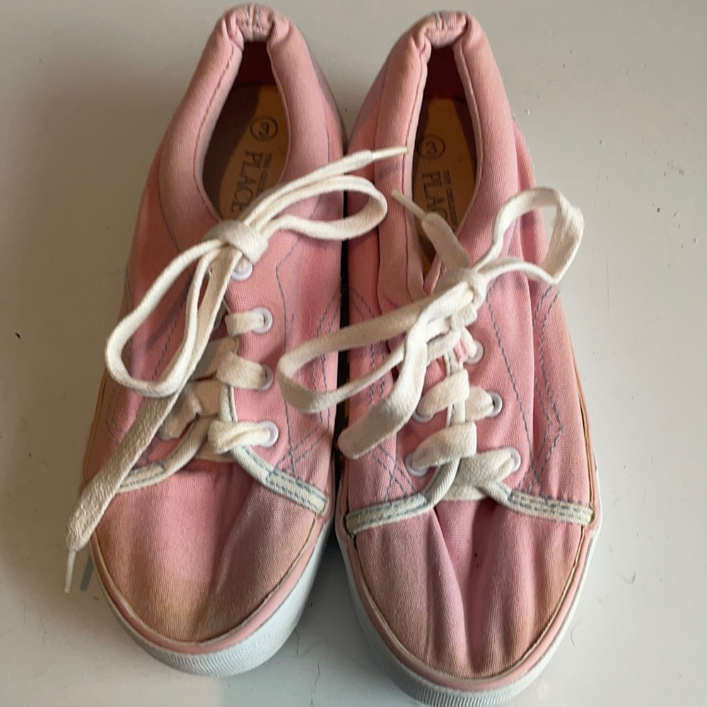 Vintage 1990’s The children’s Place pink sneakers athletic shoes size 3 big girl